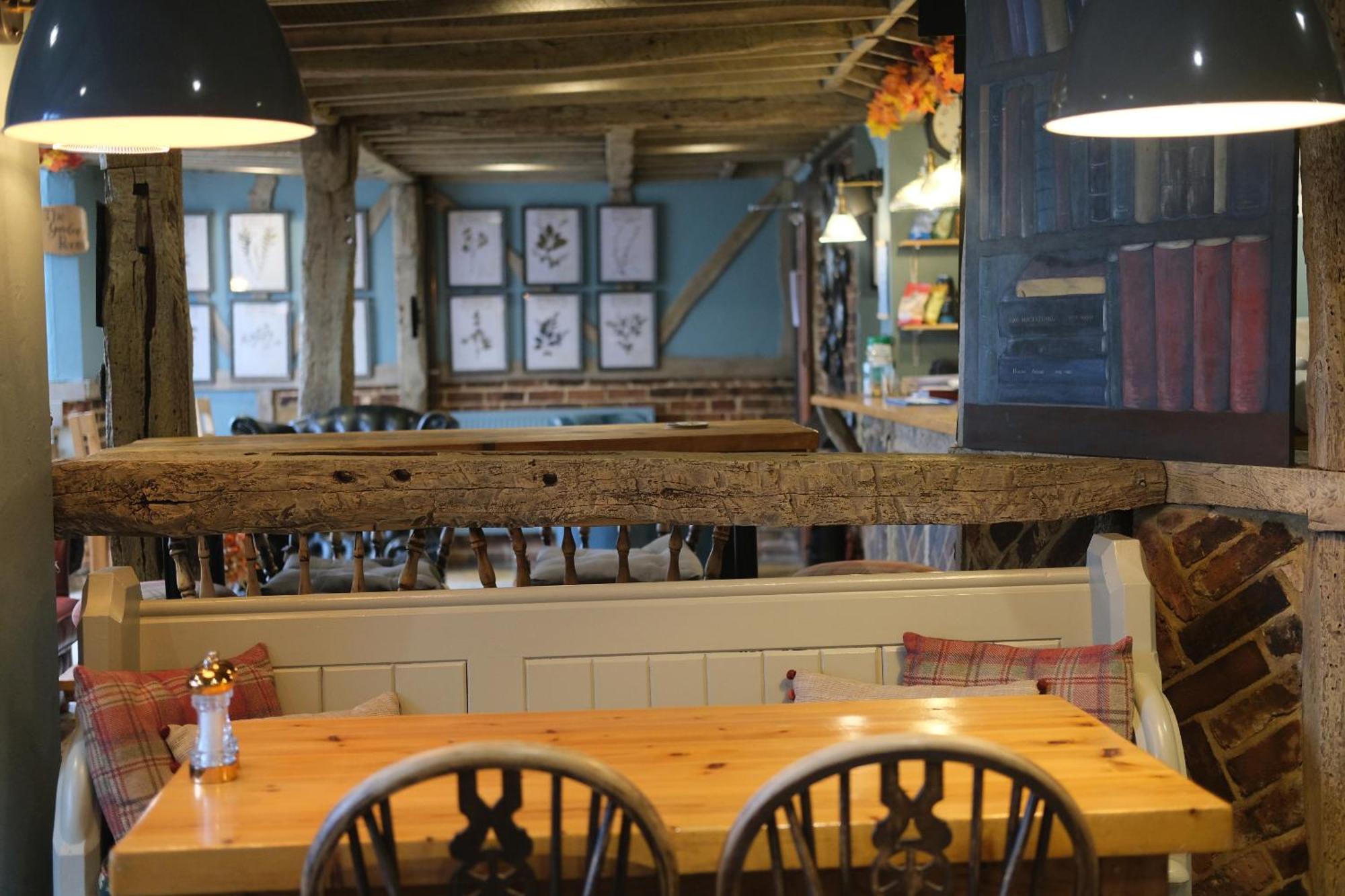 The Crown Inn Dial Post Horsham Exteriör bild